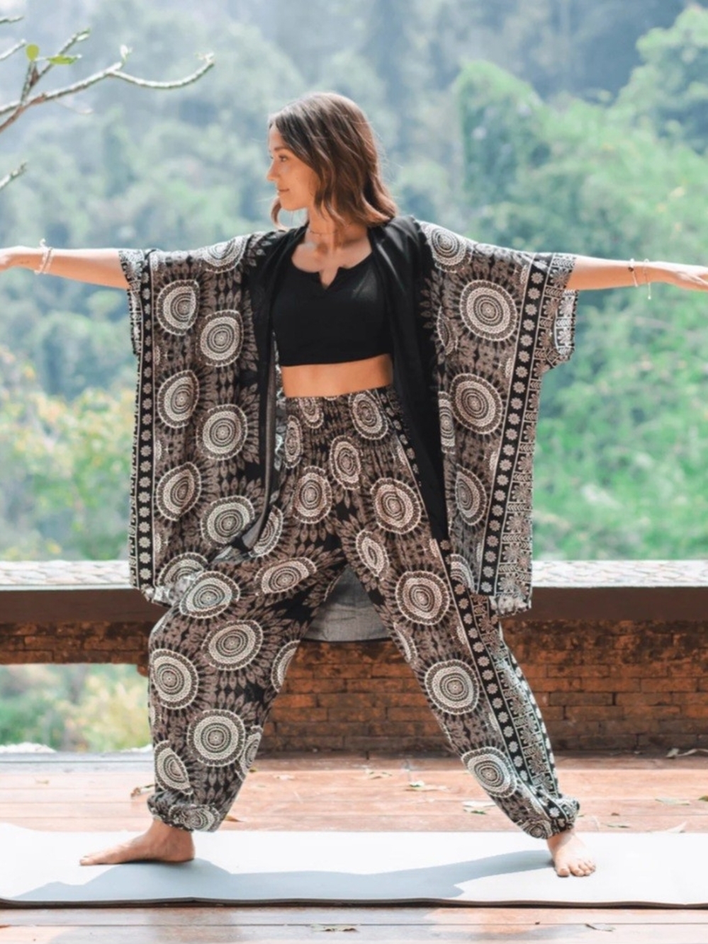 *NWT* LOTUS AND LUNA Boho Mandala Black Relaxed Jogger Pants